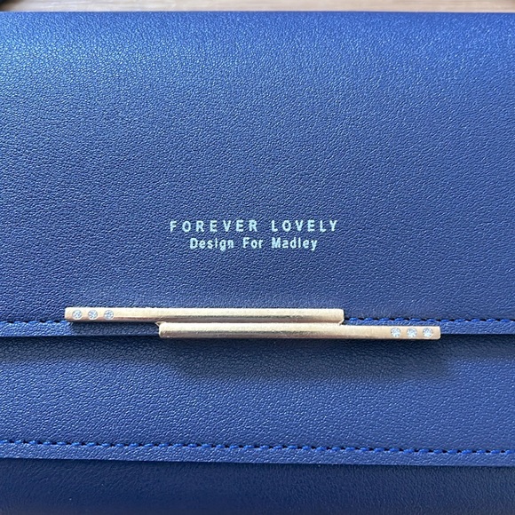 Forever Lovely Design By Madley Purse Crossbody Wallet Faux Leather Blue & Gold - Picture 2 of 8